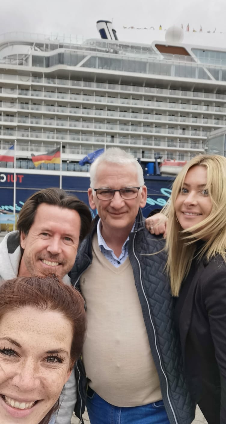 Meeting mit der Hair Spa Hamburg Führungscrew auf der Mein Schiff 1