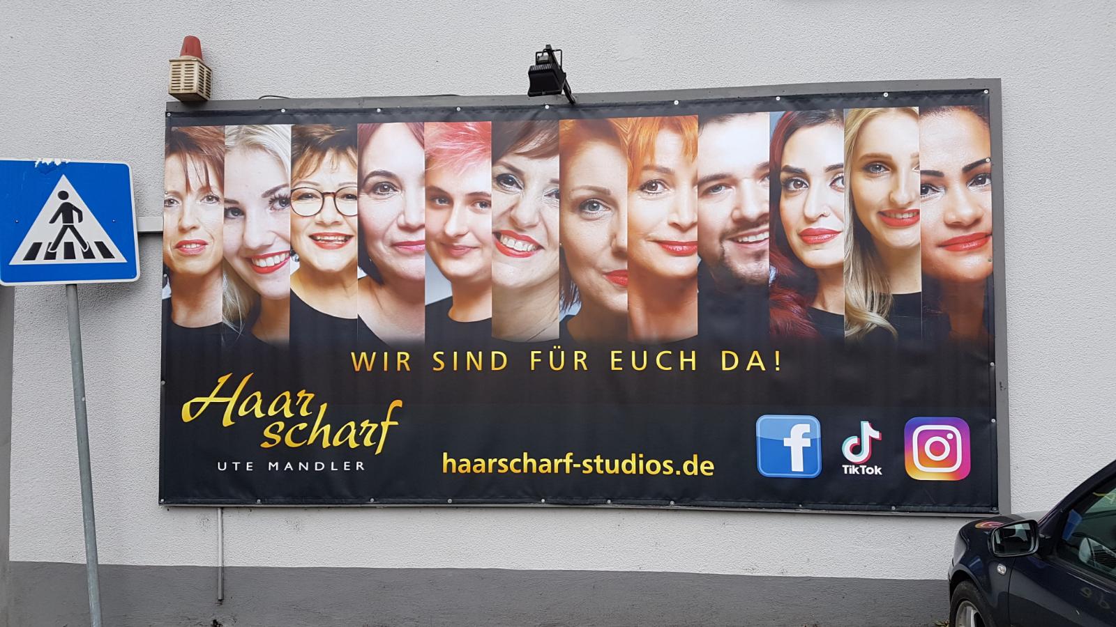 Großflächen Werbung der Haarscharf Studios by Ute Mandler