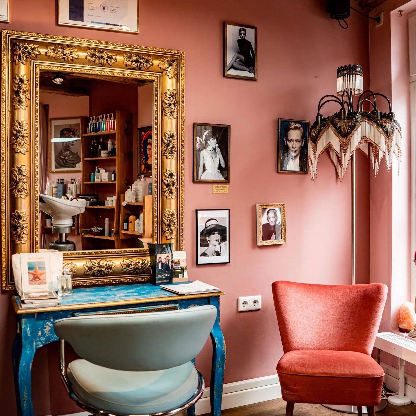 Friseur Frauenzimmer aus Fürth im Vintage Style
