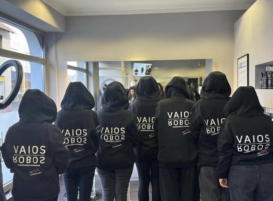 Neues Teamoutfit für Vaios Robos Hairdressers in Hockenheim