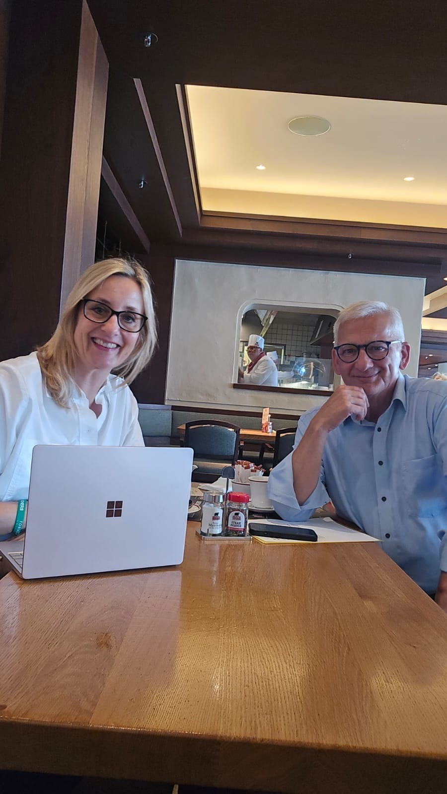 Meeting und Brainstorming mit Jennifer Wulf aus Österreich